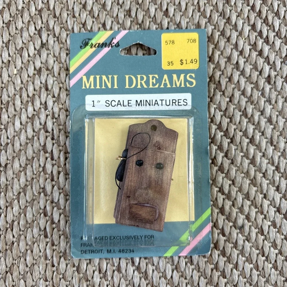 Dolls House Miniature Crank Handled Wooden Wall Telephone 1: Scale
